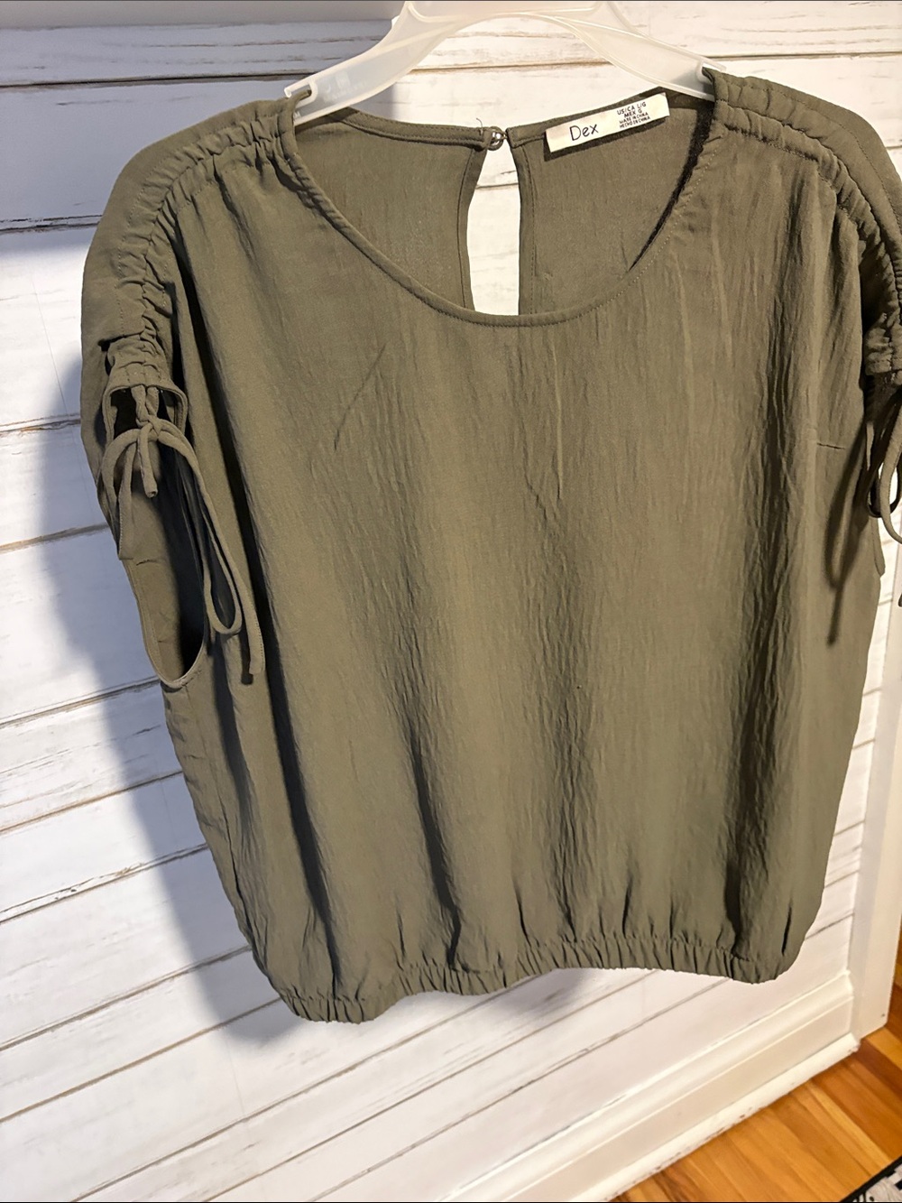 Dex Olive Short-Sleeve Tie-Detail Blouse